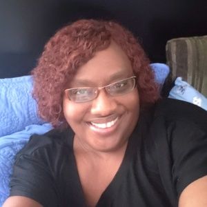 Meet your Posher, Phyllis